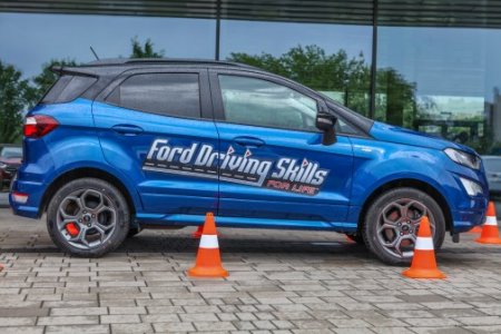 Idén is lesz Ford fiataloknak szóló vezetéstechnikai program