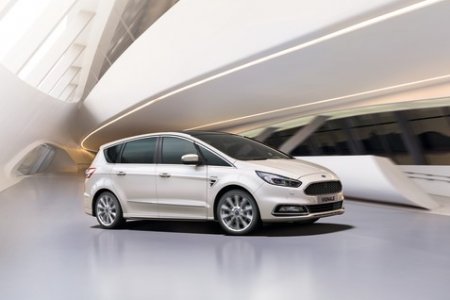Új technológiákkal érkezik a Ford S-MAX és Ford Galaxy 