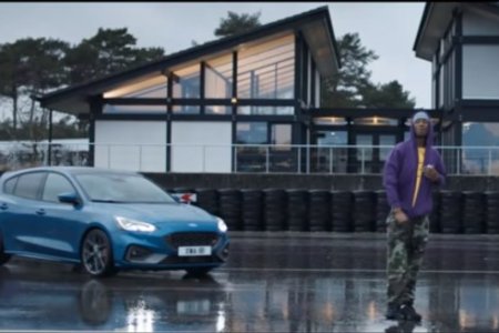 Blakie diktálja az iramot a Ford Focus ST-nek