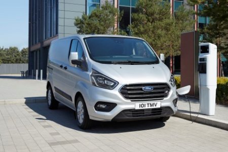 Hírek a Ford Transit Custom Plug-in Hybrid jövőjéről