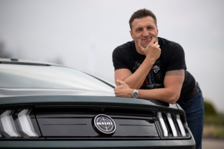 Dr. Kiss Gergely olimpiai bajnok vízilabdázó és a Ford Mustang Bullitt