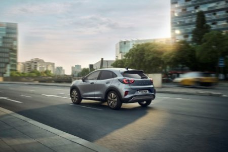 Alapfelszereltségként is prémium kényelmet kínáló Puma Titanium X 