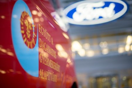 A Ford márkaszervizek segítenek a daganatos gyermekeknek
