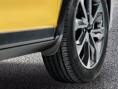 Kia Stonic sárfogógumi, első