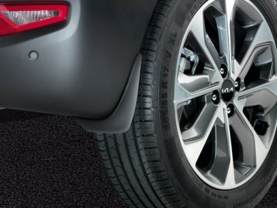 Kia Stonic sárfogógumi, hátsó