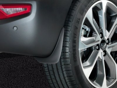 Kia Stonic sárfogógumi, hátsó