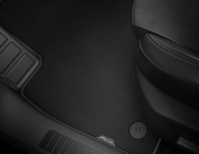 Ford Kuga - Szőnyeg, prémium velúr - első