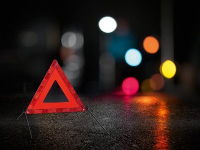 Kia - Elakadásjelző háromszög