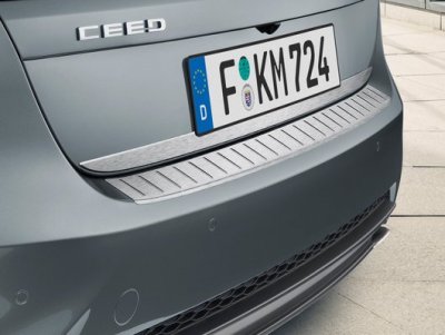 Kia Ceed - Csomagtér díszléc, szálcsiszolt
