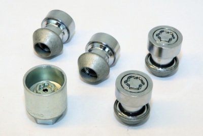 Ford kerékőr alufelnihez 