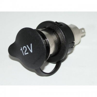 Ford 12V csatlakozó aljzat