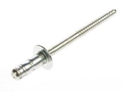 Ford lökhárító szegecs