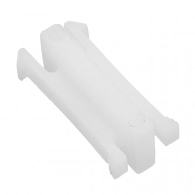 Ford Focus motorháztető zárbetét