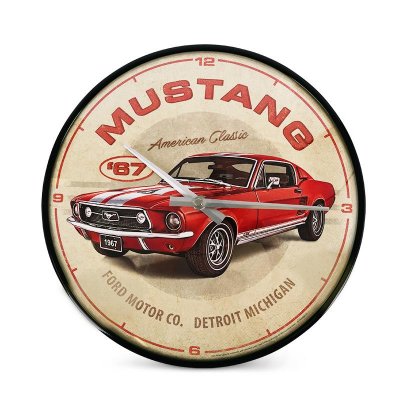 Ford Mustang falióra