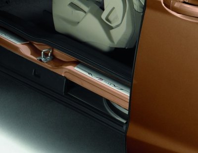 Ford B-Max küszöbvédő, hátsó