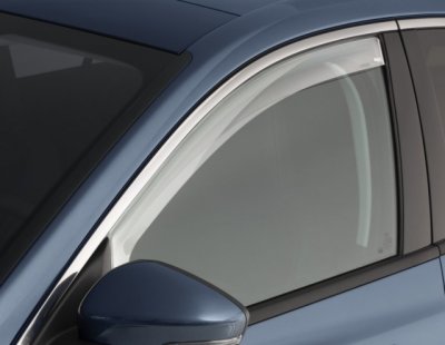 Ford Focus első légterelő, átlátszó