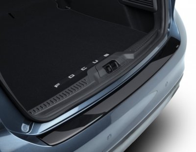 Ford Focus lökhárító védő burkolat
