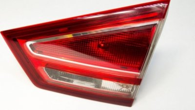 Fod B-Max hátsó lámpa, jobb belső