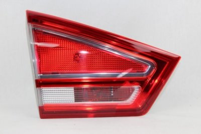 Ford B-Max hátsó lámpa, bal belső 