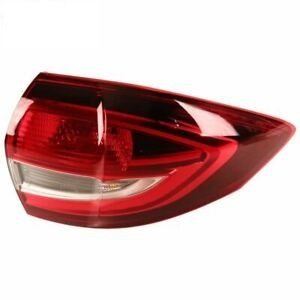 Ford C-Max hátsó lámpa, jobb külső