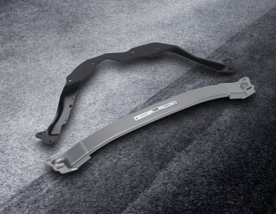 Ford Mustang toronymerevítő készlet