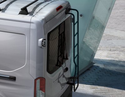 Ford Transit hátsó létra, közepes tetőhöz