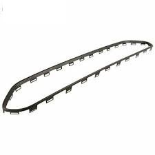 Ford Courier hűtőrács keret 