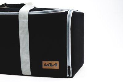 Kia sporttáska