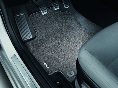 Kia Rio szövetszőnyeg készlet - Velúr
